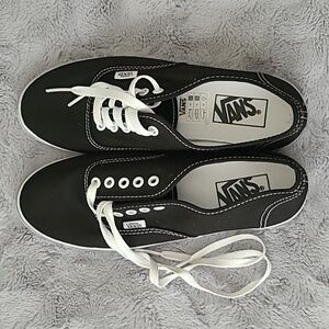 NWOT Vans Black Sneakers